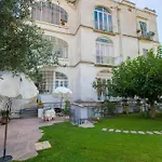 Relais Palazzo Cacace 3*