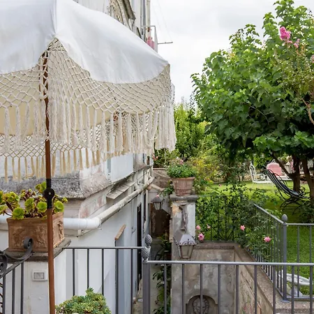 Relais Palazzo Cacace 梅塔