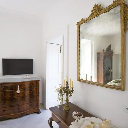 Relais Palazzo Cacace Konukevi Meta